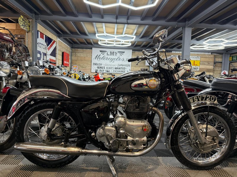 1959 Royal Enfield Super Meteor 700