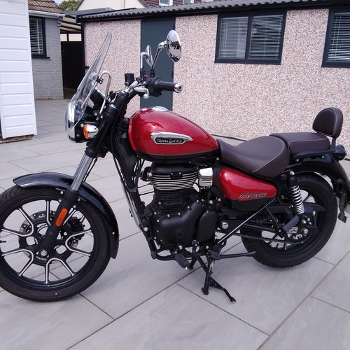 2024 Royal Enfield Meteor 350 Supernova