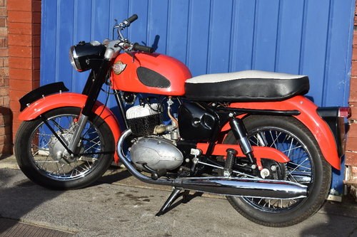 Lot 42 - A 1964 Royal Enfield Turbo Twin - 10/2/2019 Zu verkaufen durch Auktion