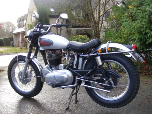 2002 Royal enfield  issdt rep. SOLD