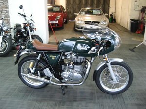 2017 Royal Enfield Continental GT 535 Cafe racer in B/R/Green In vendita