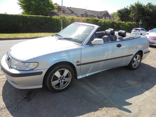 2002 CONVERTIBLE WITH  LEATHER GOS WELL NO MOT NEEDS RESTORING   For Sale