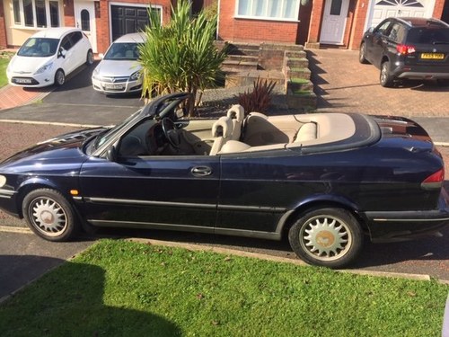 1996 Lovely Saab Cabriolet - LOW MILEAGE In vendita