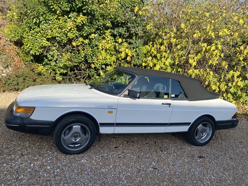 1990 Stunning Saab 900i 16 Valve Convertible SOLD