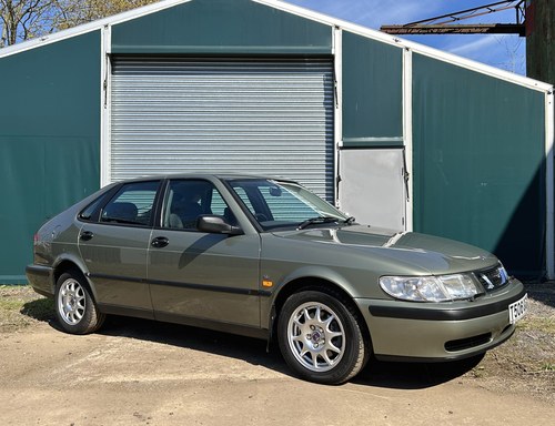 1999 Saab 9-3 2.0 SE Manual with 13,400 miles and 2 owners SOLD