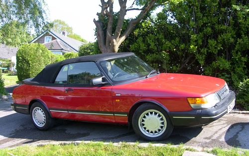 1993 Saab 900 (picture 1 of 9)