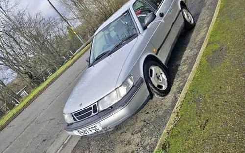 1997 Saab 900 (picture 1 of 7)