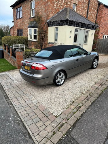 2005 Saab 9-3 Vector