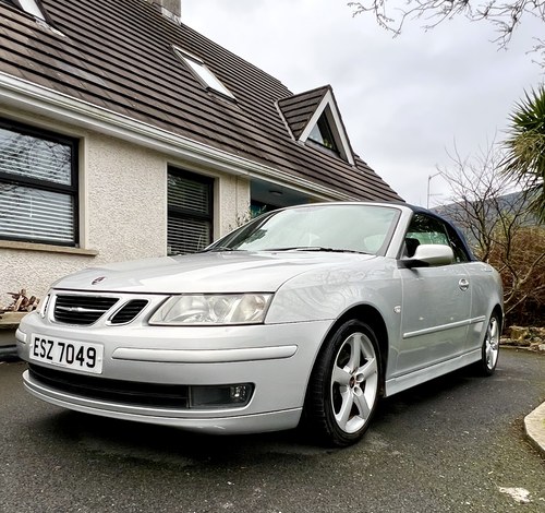 2005 Saab 9-3 Vector