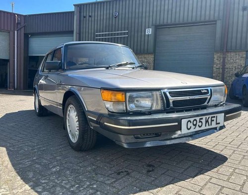 1985 SAAB 900 TURBO Vente aux enchères