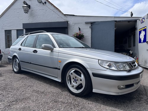 2000 Saab 9-5 Estate One lady owner 53,000 Miles VERKOCHT