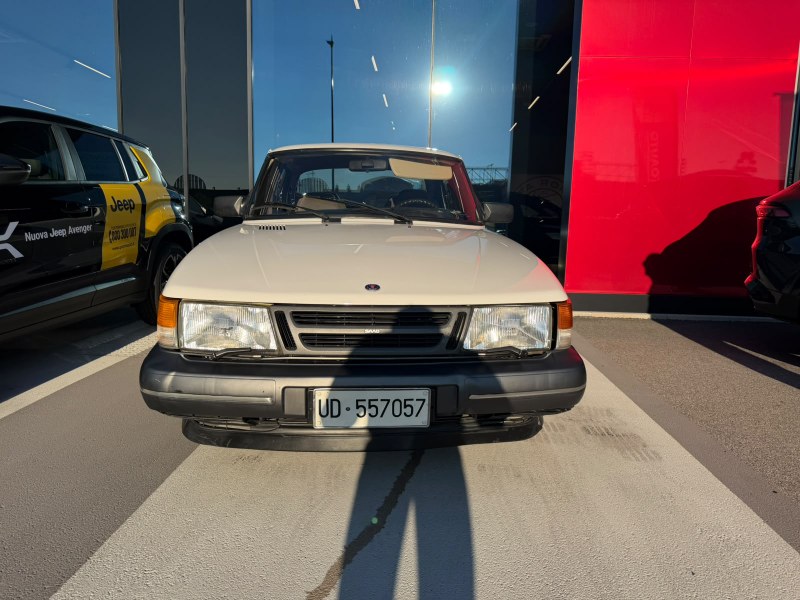 1987 Saab sedan 4 porte - 1 1987 Saab sedan 4 porte - 1