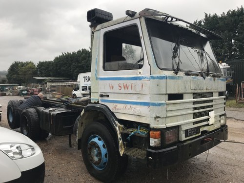 1984 Scania 82h 6 wheel chassis cab For Sale
