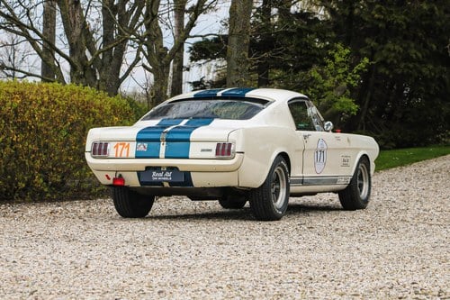 1965 Shelby GT350 - 5