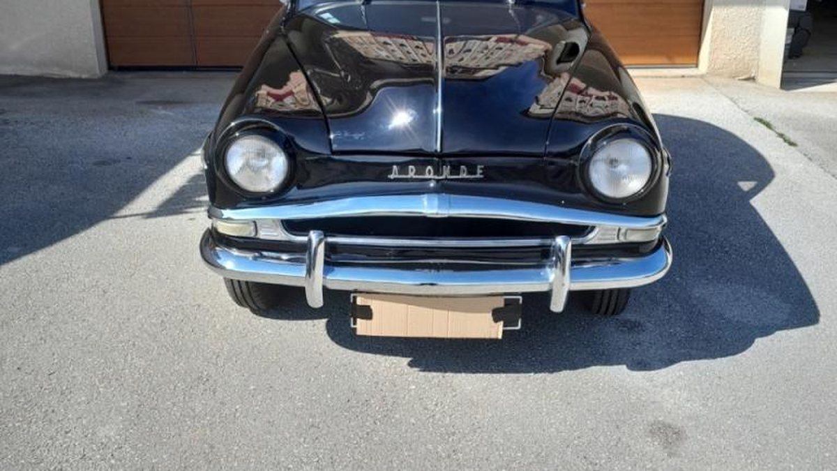 Simca Black 1956 Simca Aronde Black Manual, 4 speed Left Hand Drive in Les Hôpitaux ...