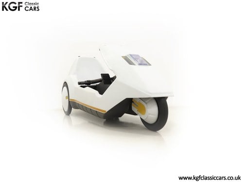 1985 A Revolutionary Sinclair C5 Unused on Display, Owners Pack VENDU
