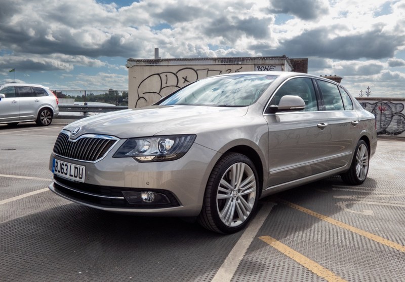 2013 Skoda Superb - 1 2013 Skoda Superb - 1