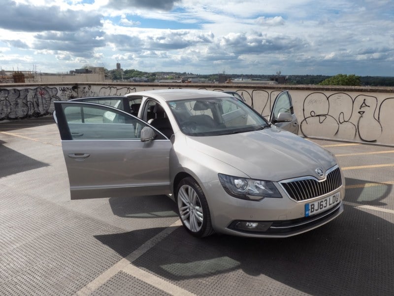 2013 Skoda Superb - 2 2013 Skoda Superb - 2