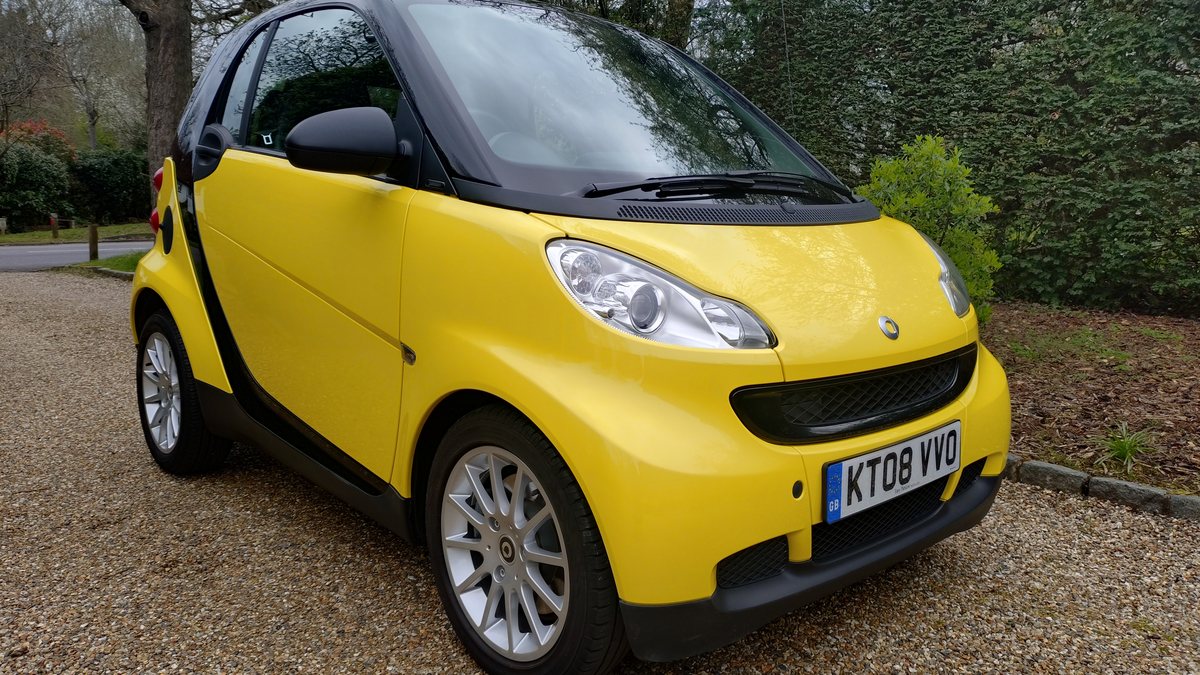 2008 Smart Fortwo Yellow Automatic 5 Speed Right Hand Drive In Watford 2008-smart-fortwo-yellow-automatic-5-speed-right-hand-drive-in-watford