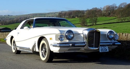 1974 Stutz Blackhawk 455, 7.5 Litre Automatic in gleaming white For Sale