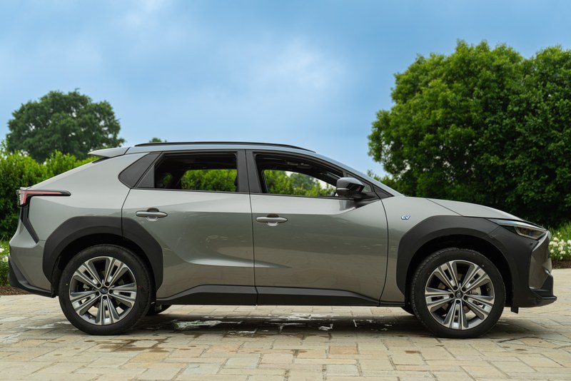 2022 Subaru Solterra - 1 2022 Subaru Solterra - 1