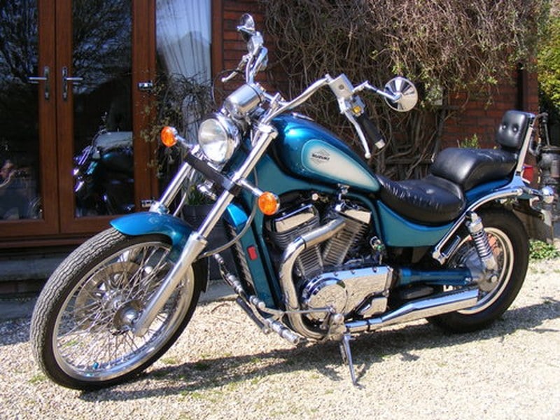 SUZUKI VS800 GLT INTRUDER. Low mileage