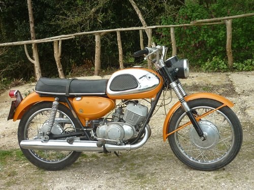 Lot 48 - A 1966 Suzuki T20 Super Six - 02/05/18 For Sale by Auction
