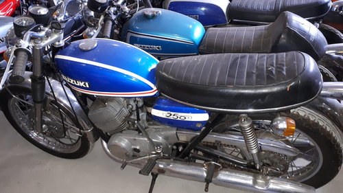Suzuki T250 1973 Project Motorcycle 2500 GBP In vendita
