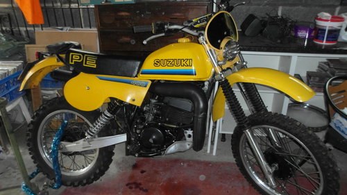1980 suzuki pe 400t v5 registered and sorn for sale VENDUTO