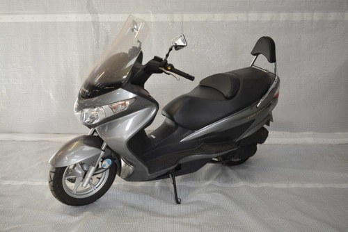 2011 Suzuki UK 200K9 Scooter For Sale by Auction