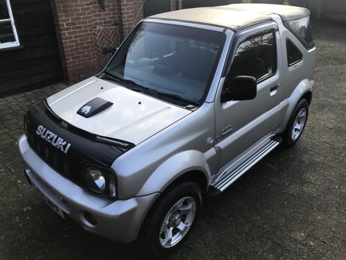2005 STUNNING MODERN CLASSIC lots of extras new mot nice jeep  For Sale
