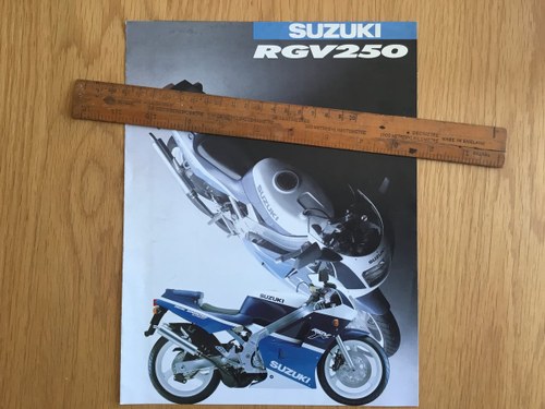 1987 Suzuki RGV 250 brochure VENDUTO