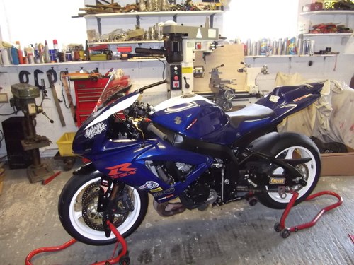 2006 Suzuki track race motorcycles For Sale