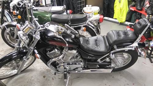 1997 SUZUKI VS400 INTRUDER. Genuine 3,600 miles VERKAUFT