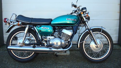 Suzuki T250 HUSTLER 1971-J **14,329 MILES** SOLD