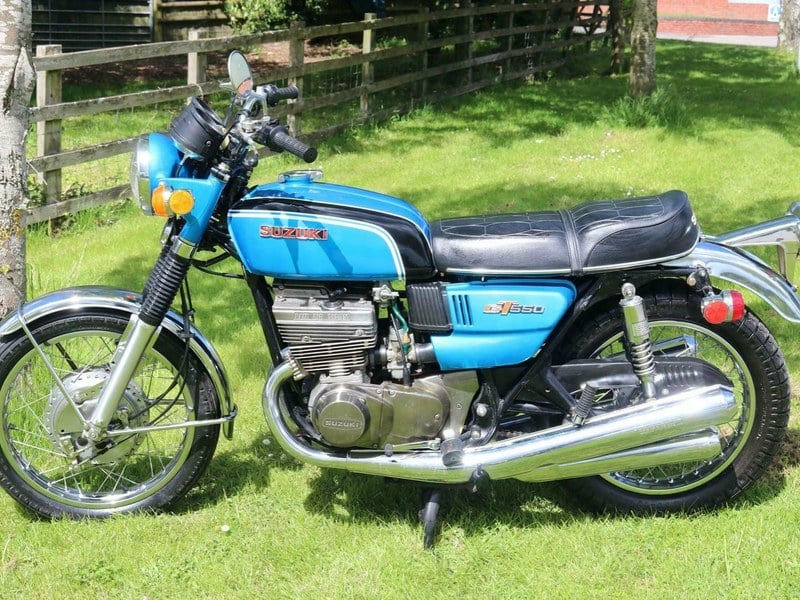 Suzuki GT550 GT 500 J 1972 just 3272 original miles Untouche