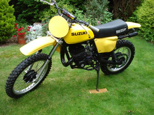 1977 Rebuilt twin shock motocross bike In vendita