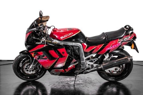 1993 SUZUKI GSXR 1100 En Venta