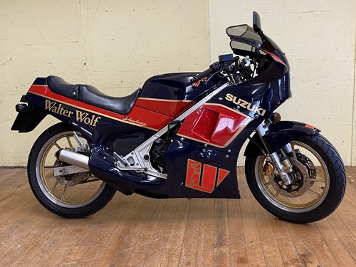 1987 Suzuki RG250 Walter Wolf 09/03/2022 Till salu på auktion