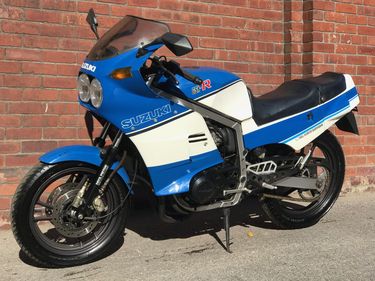 Rare early GSX-R 400 from Japan in good condition