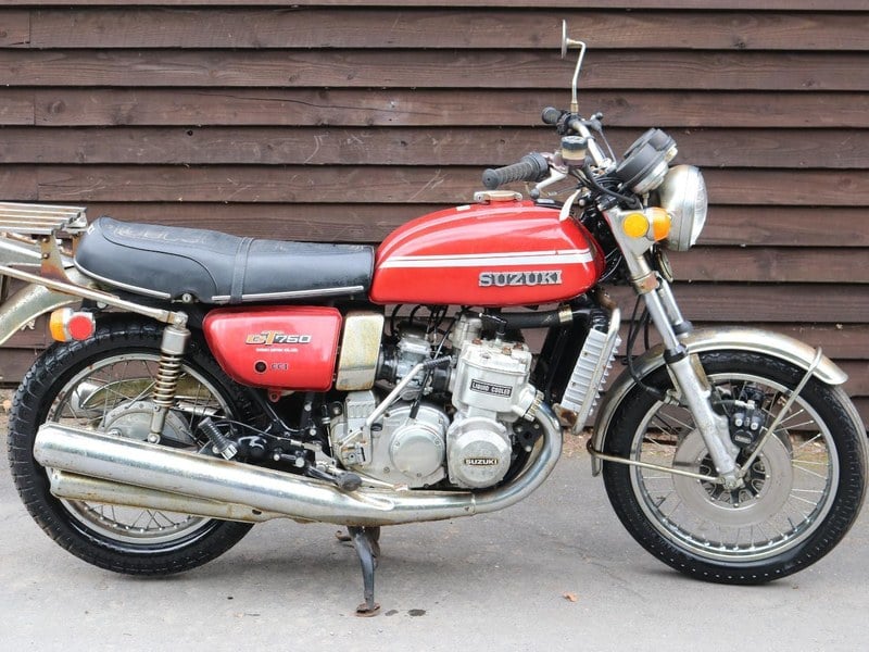 Suzuki GT 750 GT750 M Gypsy Red 100% untouched and totally o