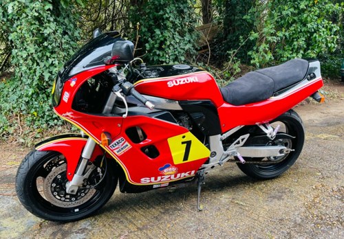 1994 suzuki gsxr 1000 barry sheene replica, stunning bike swap px In vendita
