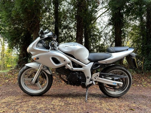 1999 Suzuki SV400s rare 400cc sv, great first bike. swap px Kaufen Bei