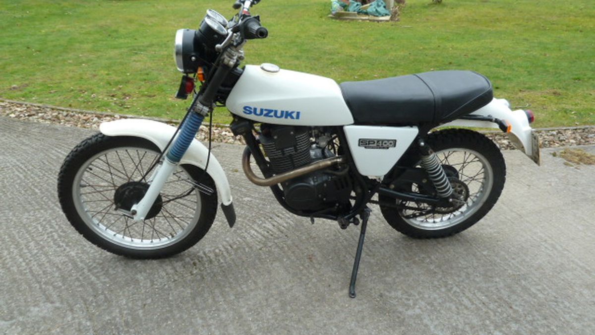 Sp400 1981 Suzuki SP400 Rouge n/a in AXMINSTER, Royaume-Uni - A vendre | Car ...