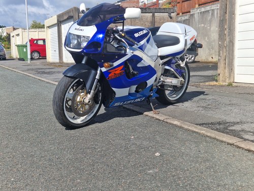 2000 Suzuki GSXR 750 X