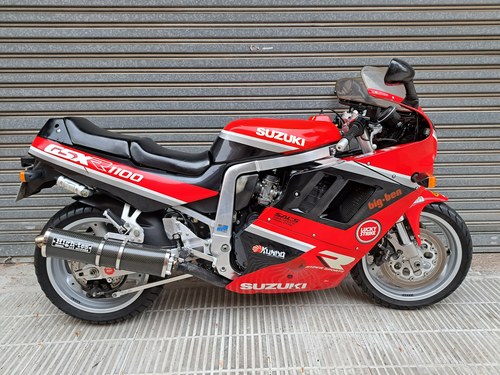 1990 Suzuki GSX R 1100