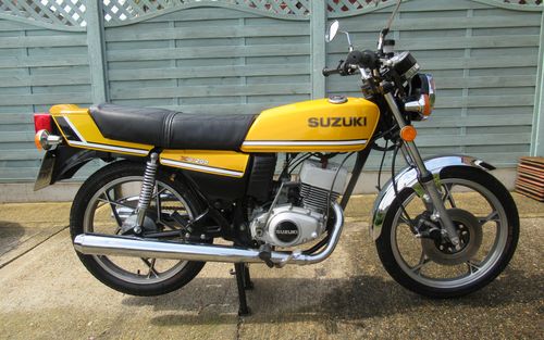 1979 Suzuki GT 200 (picture 1 of 4)
