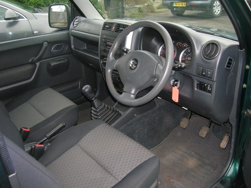 2005 Suzuki Jimny - 7