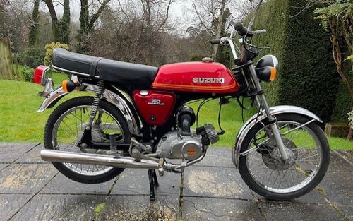 1977 Suzuki AP50 (picture 1 of 11)