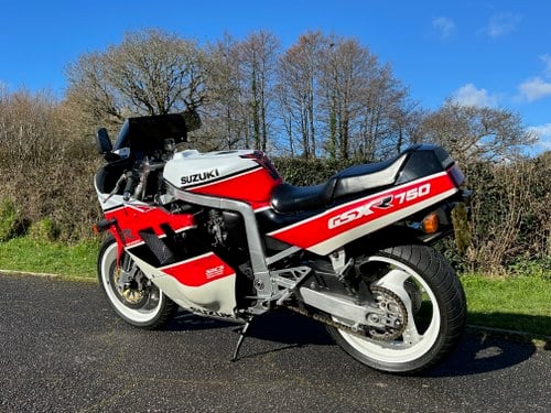 1990 Suzuki GSX-R750L Slingshot Vente aux enchères